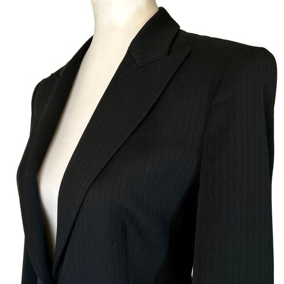 Vintage Louis Féraud Wool Blazer – Late 80s/90s Parisian Structured, Size 6 - Picture 2 of 8